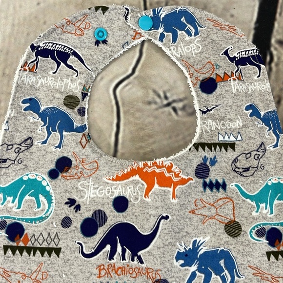 Designer handcrafted dinosaur bib - Picture 2 of 5